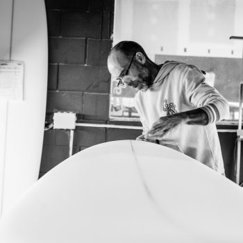 shaper tablas surf glassing monkey