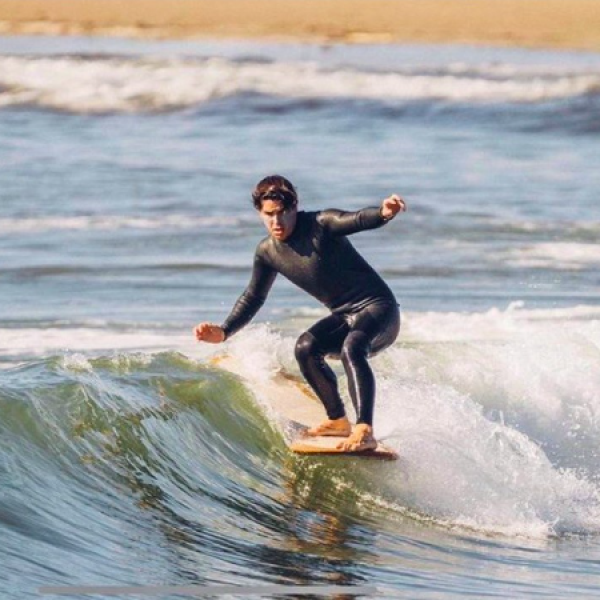 longboard surfing 2024-05-21 a las 13.37.03